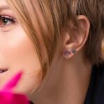 Brinco De Prata 925 Árvore Da Vida Zircônias Rubi 1,0 cm - Imagem 3