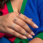 Anel De Prata 925 Três Corações Vazados Com Zircônia Branca - Imagem 2