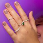 Anel De Prata 925 Oval Verde Escuro Aro Zircônias - Imagem 2