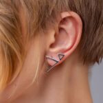 Brinco De Prata 925 Triângulo Vazado Pequeno 7,0 mm - Imagem 2