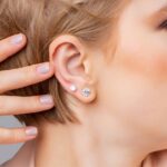 Brinco De Prata 925 Zircônia Oval Cristal 7,0 mm - Imagem 2