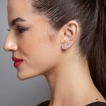 Brinco de prata 925 ear cuff riscos crescentes cravejado com zircônias brancas 2,6 cm - Imagem 3