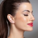 Brinco de prata 925 ear cuff quatro argolas e detalhes em zircônias com tarraxa 2 cm - Imagem 3