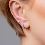 Brinco de prata 925 argola oval lisa 1,3 cm - Imagem 2