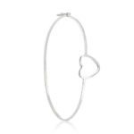 Bracelete de prata 925 oval liso coração vazado com fecho trava