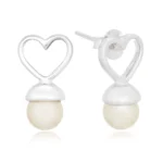 Brinco de prata coração vazado com pérola