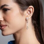 Brinco de prata elos ovais lisos e cravejados