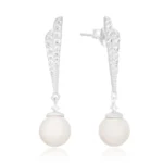 Brinco de prata fio duplo cravejado com pérola