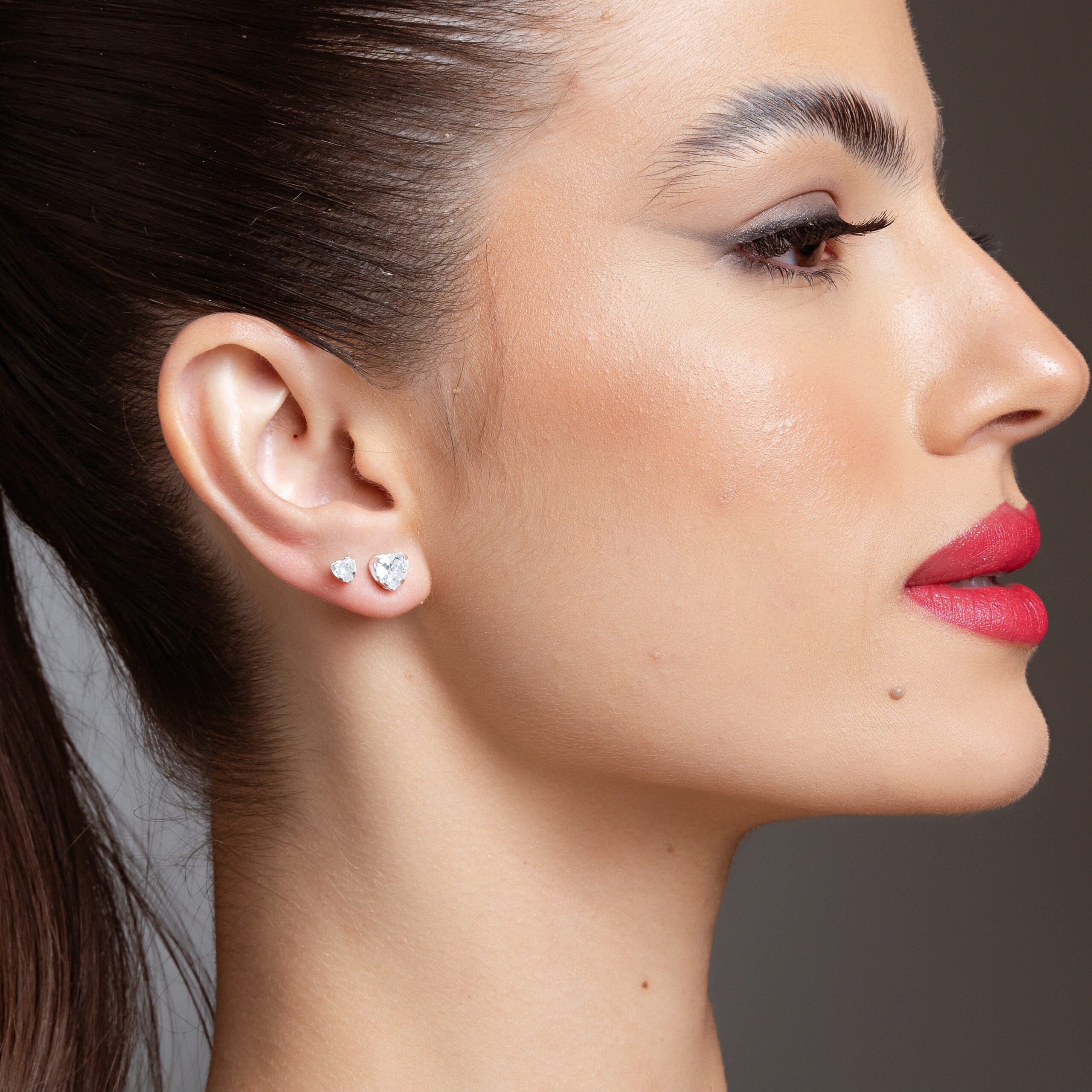 ca8226976fa6903385fd82e763ab85ad.jpg Brinco de prata tarraxa baby zircônia coração cristal - Imagem 1